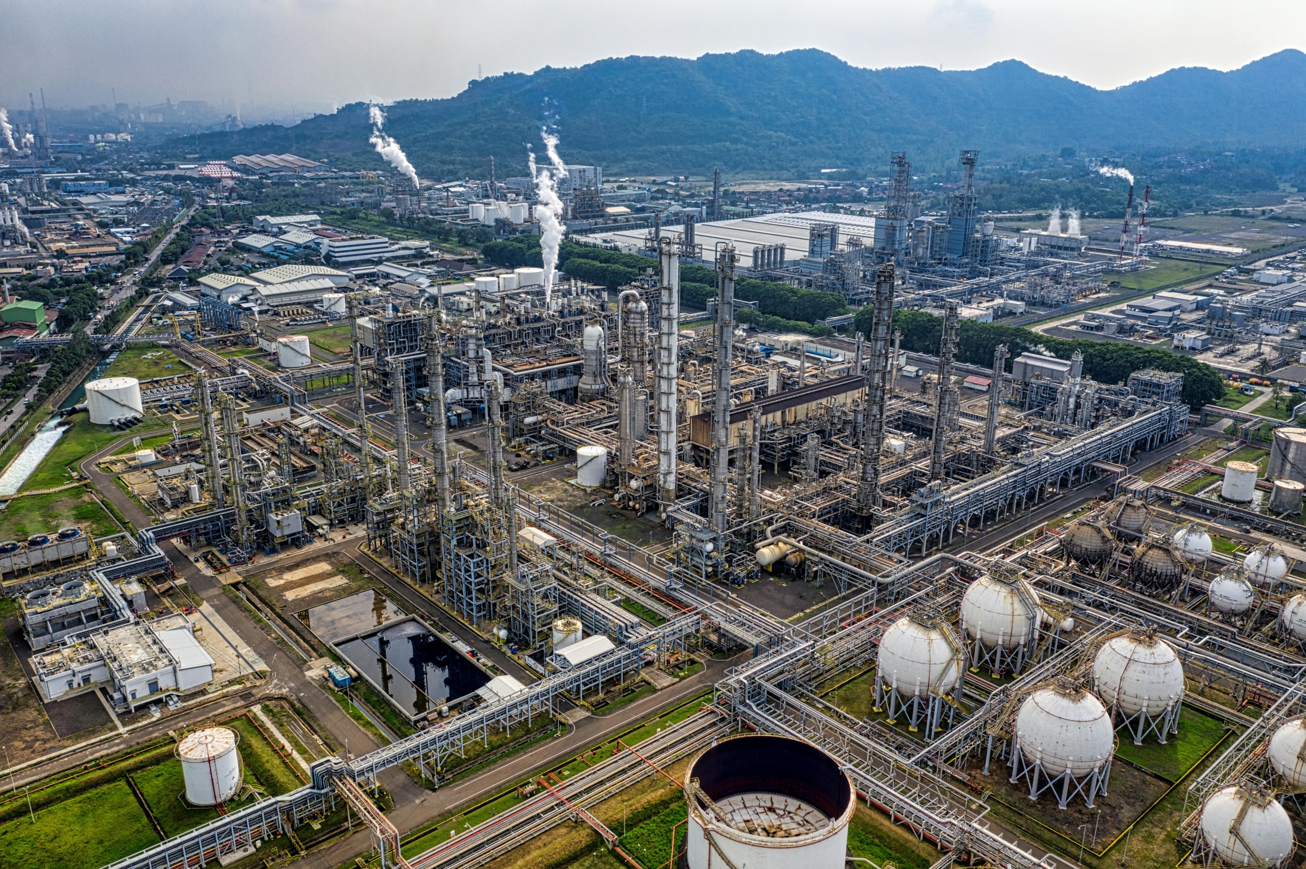 Gas tossici nelle Raffinerie: quali sostanze monitorare? 2 pexels tomfisk 6767962 scaled