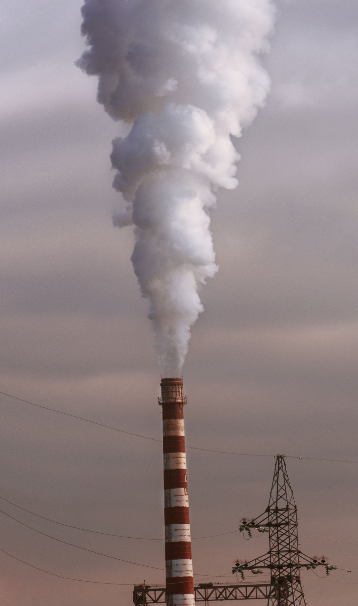 VOC e odori industriali: qual è la relazione tra composti organici volatili ed emissioni odorigene? 3 pexels grigoriy 3808567 6957100 scaled